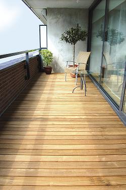 Verfraai uw terras of balkon met duurzaam Buitenparket van Holleman Parket Wageningen